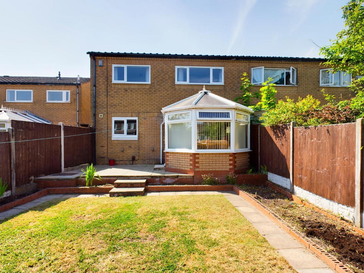 247 Serviced Accommodation In Telford- 3Br House Εξωτερικό φωτογραφία